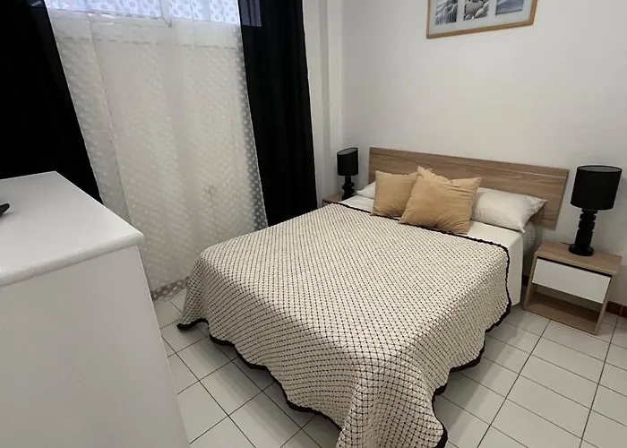 Parque Margarita - Cristianos * 洛斯克里斯蒂亚诺斯