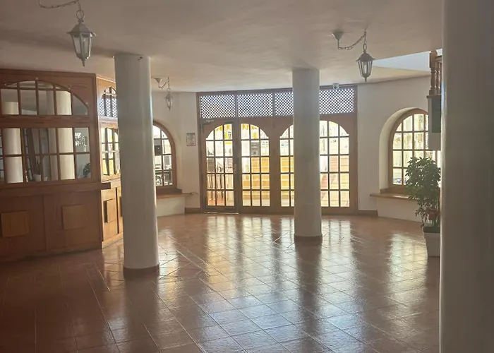 Parque Margarita - Cristianos 洛斯克里斯蒂亚诺斯